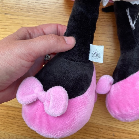 Large Disney Minnie Mouse Stuffed Animal - Picture 4 of 5